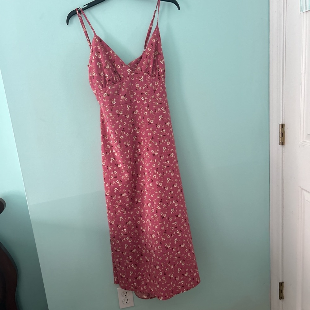 Forever 21 slit dress with bow pink floral women’s size Large